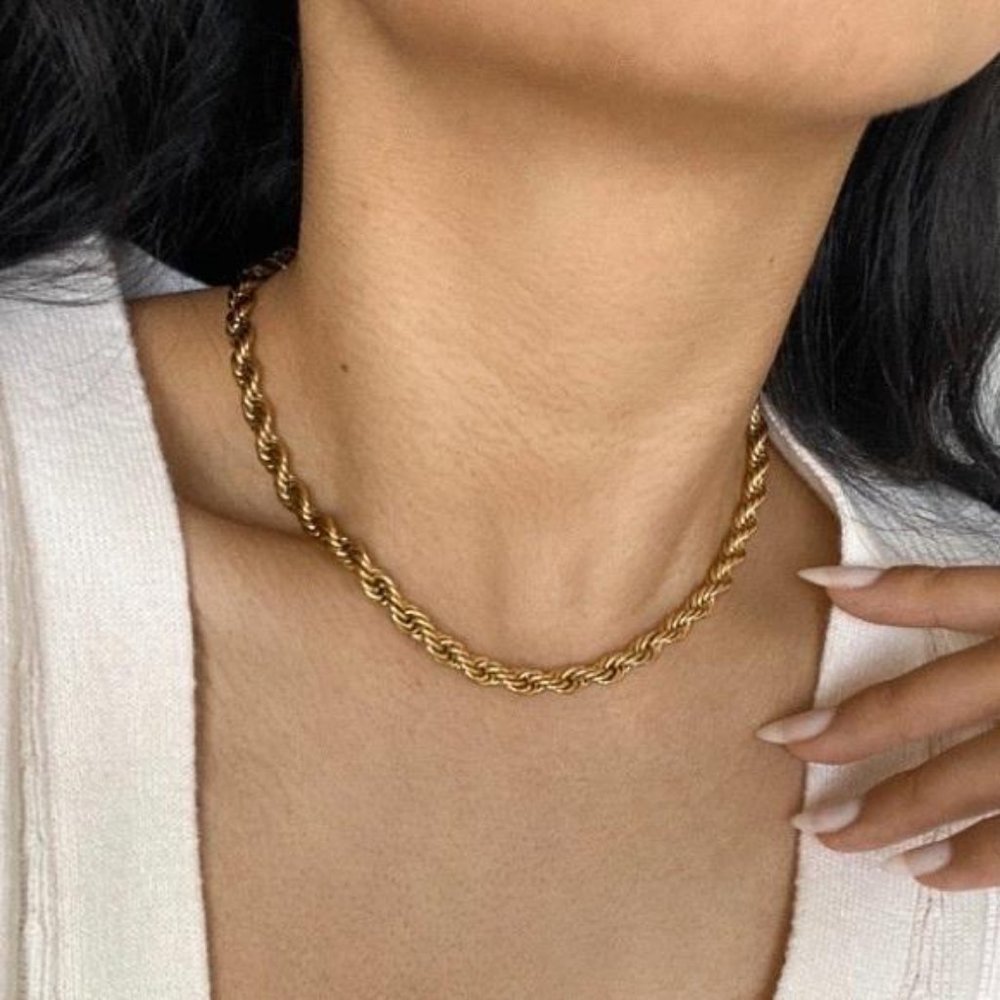New 18k Gold Twisted Cuban Chain Necklace, nice ChainNecklac, wow ChainNecklac - Picture 4 of 5